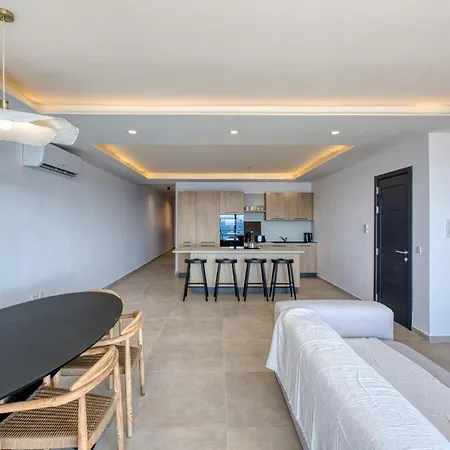 Appartement Deluxe 3br Seafront