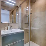 Апартаменты Deluxe 3br Seafront *