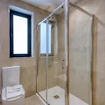 Deluxe 3br Seafront Сент-Полс-Бей