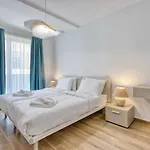 Deluxe 3br Seafront Апартаменты