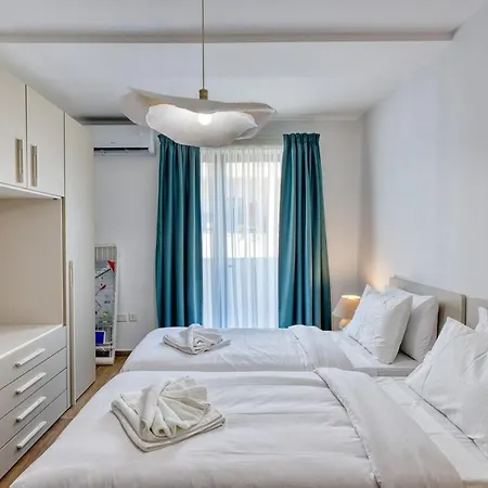 Deluxe 3br Seafront Daire *