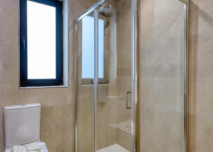 Deluxe 3br Seafront St. Paul's Bay